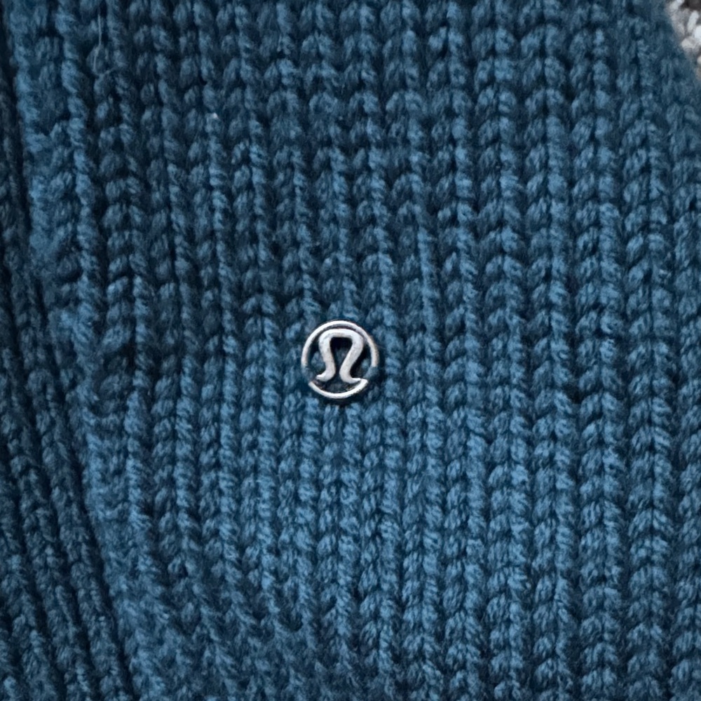Lululemon Yin to You Chunky Knit Merino Wool Sweater - Deep Teal Alberta Lake - Picture 5 of 9